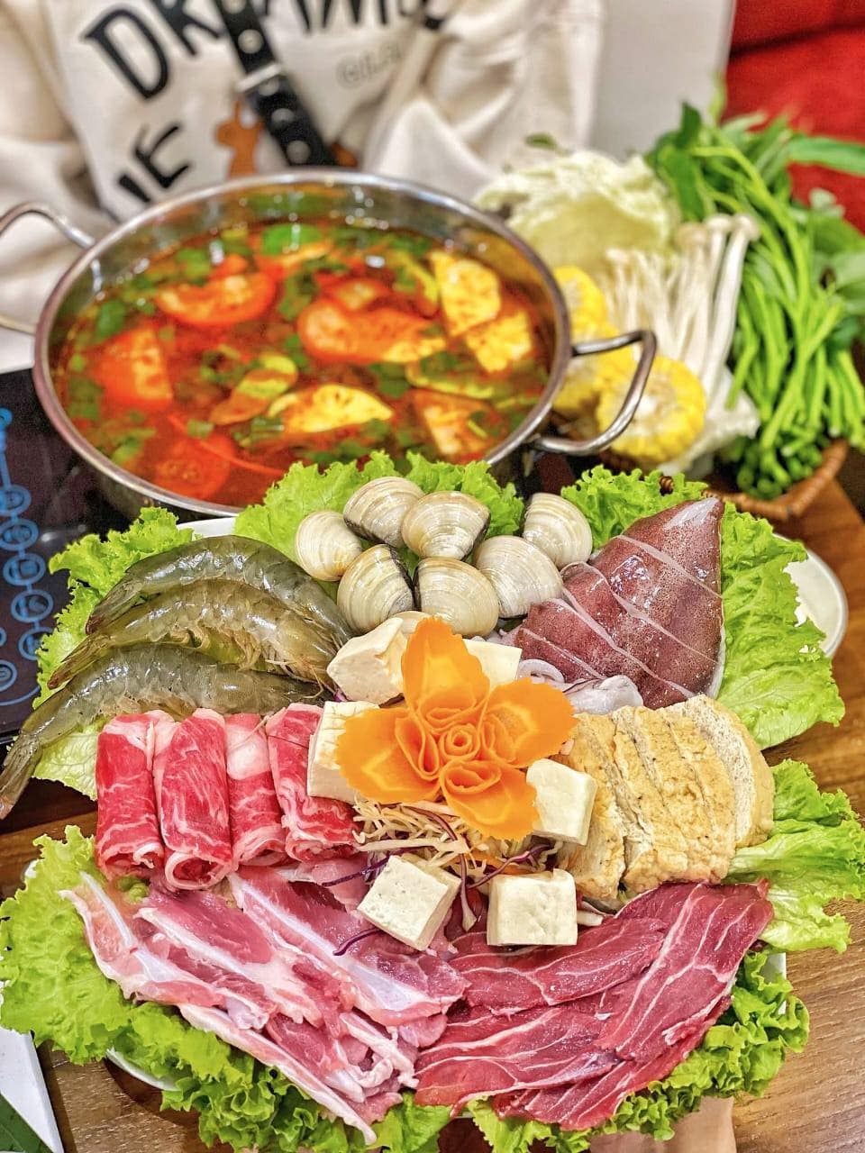 Lẩu Thái thập cẩm chua cay (cỡ nhỏ)